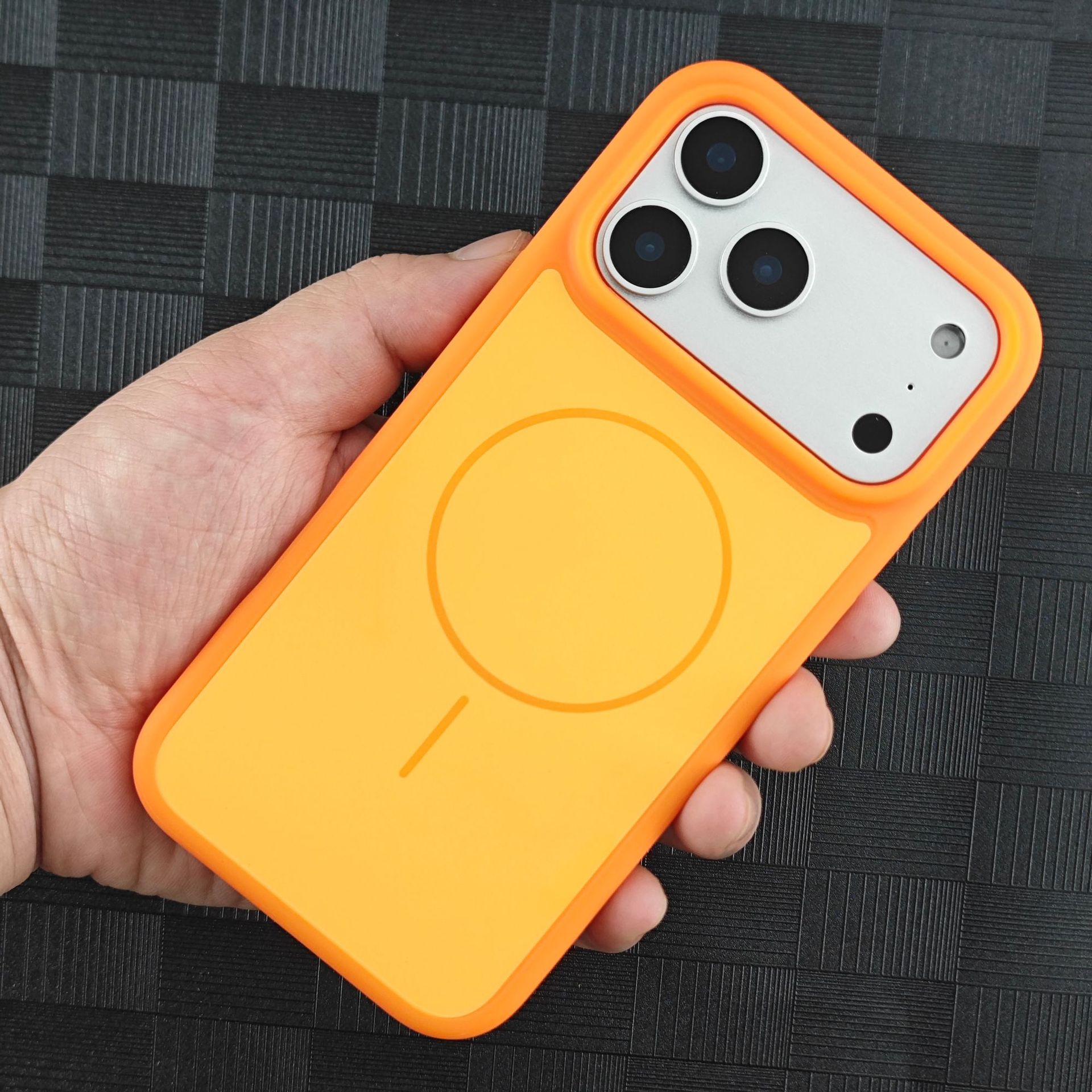 碳纤维纹理 PC硬壳 iPhone 15
